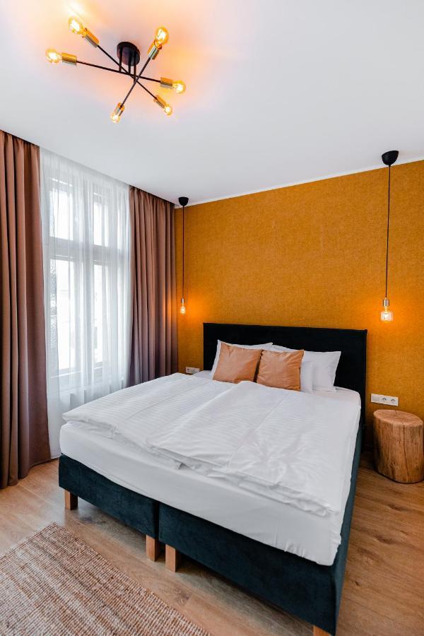 H11 Rooms إسترغوم المظهر الخارجي الصورة
