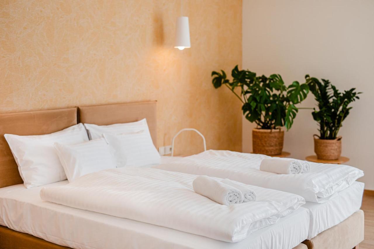 H11 Rooms إسترغوم المظهر الخارجي الصورة