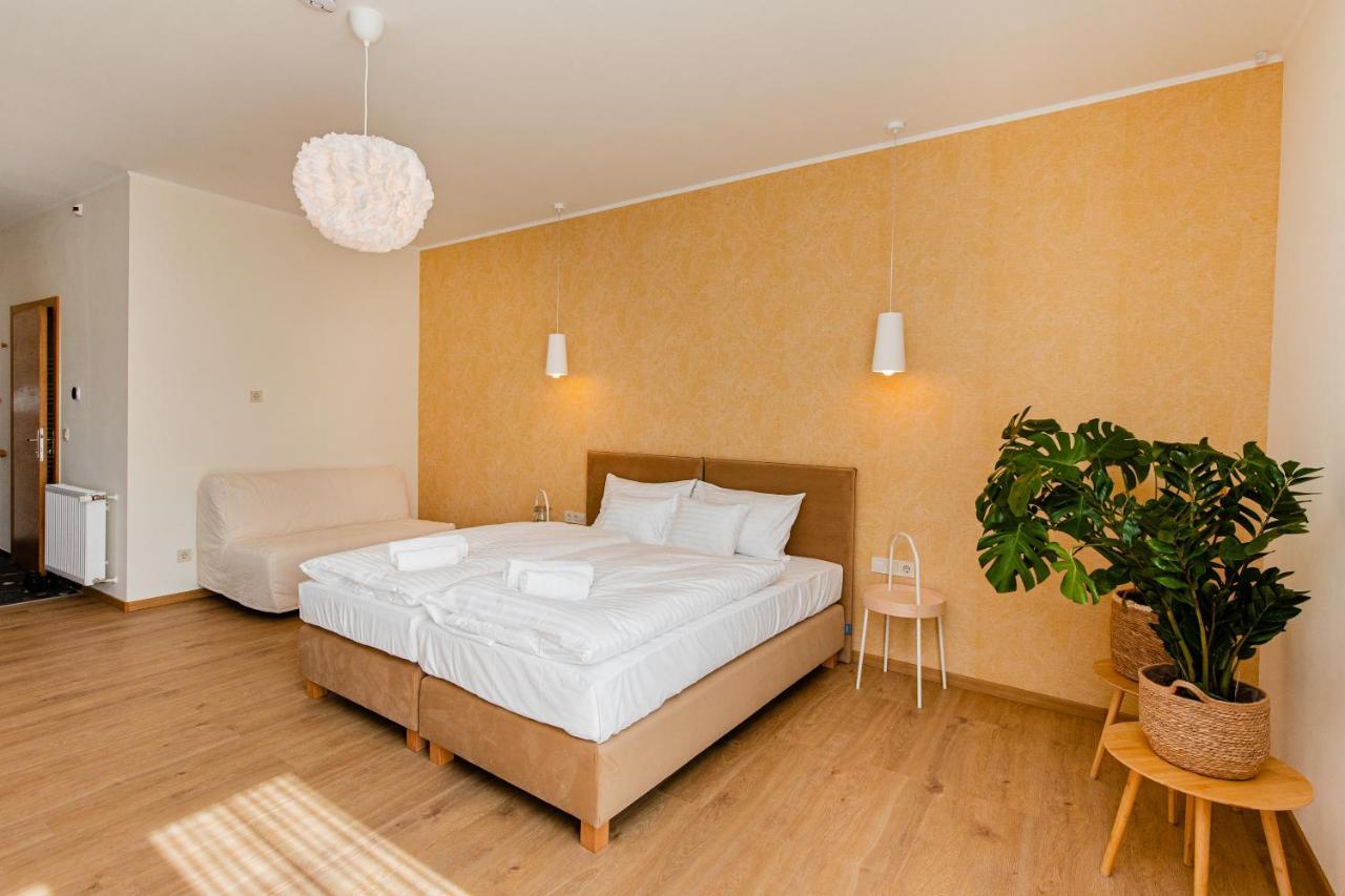 H11 Rooms إسترغوم المظهر الخارجي الصورة