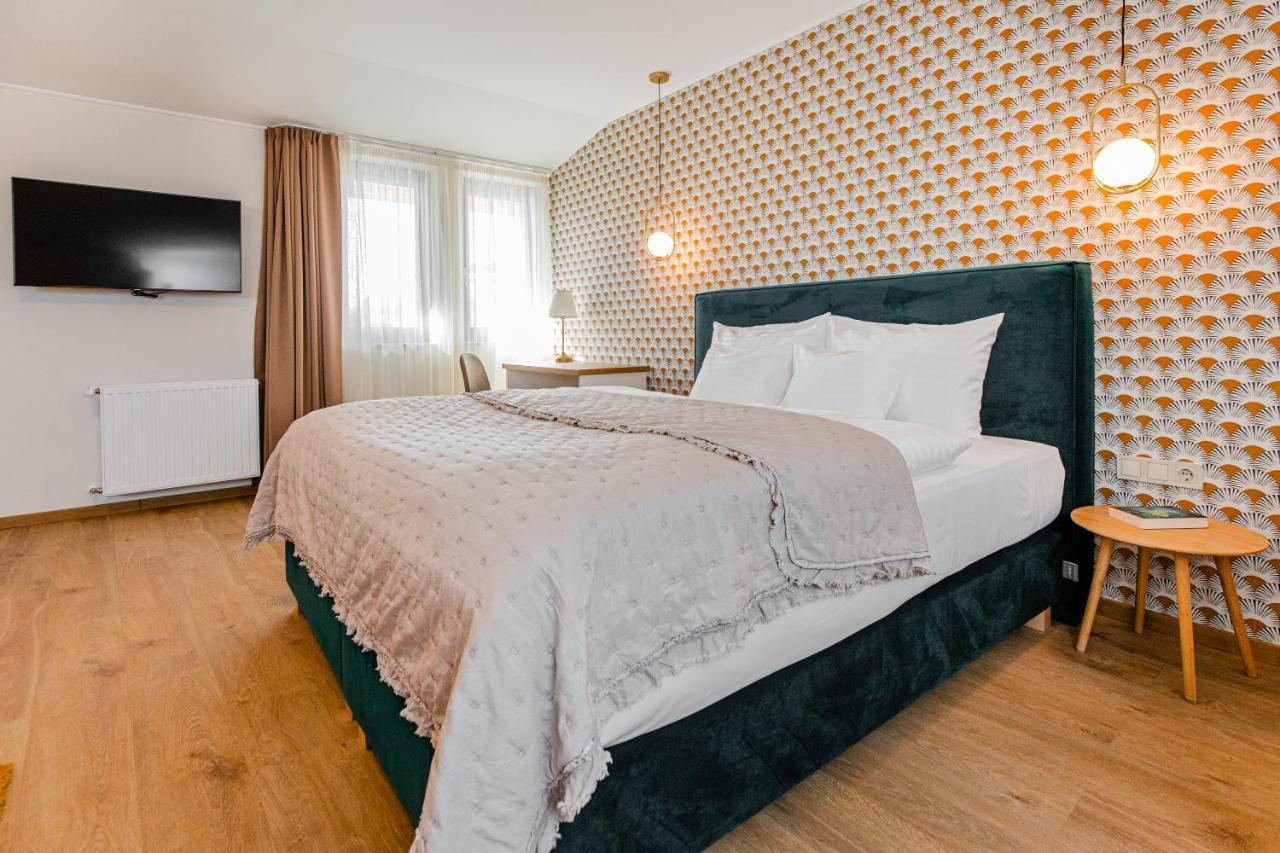 H11 Rooms إسترغوم المظهر الخارجي الصورة